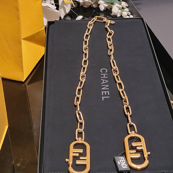 Gold Fendi Mesh Chain Necklace/Shoulder Strap (Baquette) - Picture 6 of 12